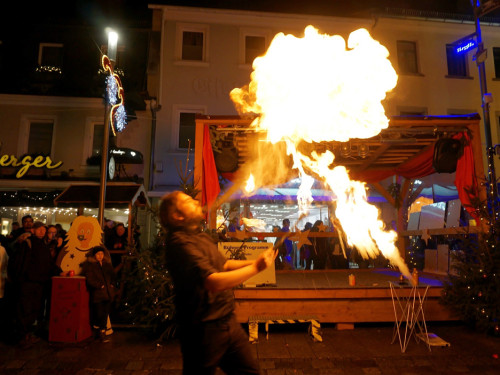 Feuershow Weihnachtsmarkt 18.12.2019 – Foto 53