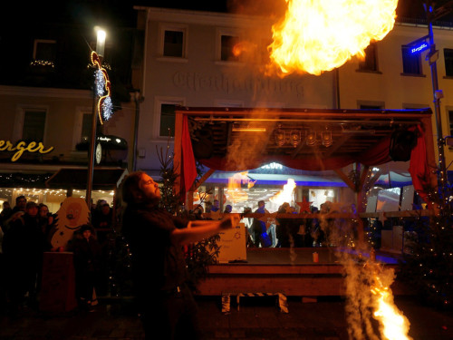 Feuershow Weihnachtsmarkt 18.12.2019 – Foto 55