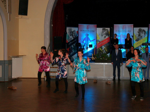 Abschlussball Real und Mittelschule Rehau TS Swing Pinacolada – Foto 6