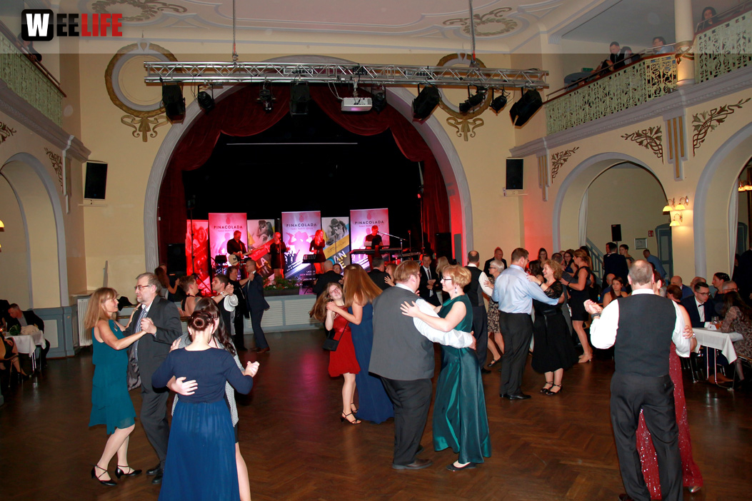 Abschlussball Real und Mittelschule Rehau TS Swing Pinacolada
