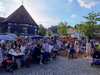 Vorschau des vorherigen Fotos