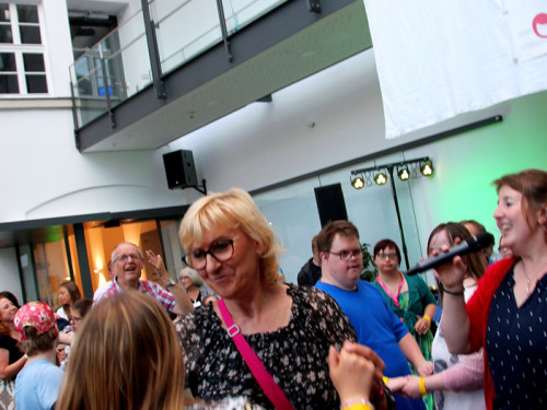 Inklusive Sommernachtsparty Geschwister Kemnitzer OHL Hof – Foto 9