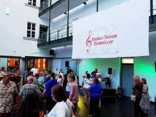 Vorschau des vorherigen Fotos