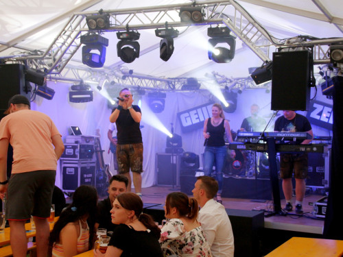 Party mit Geile Zeit Sportfest 2022 120 Jahre TuS Förbau – Foto 51