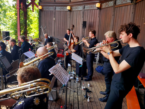 Promenadenkonzert mit Deutsch Tschechischer Jazzfrühling – Foto 23