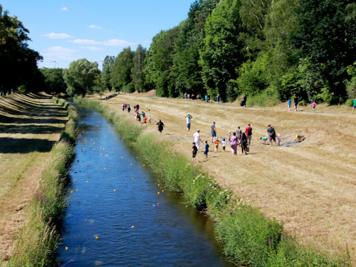Entenrennnen 2022 Müterclub Hof – Foto 45