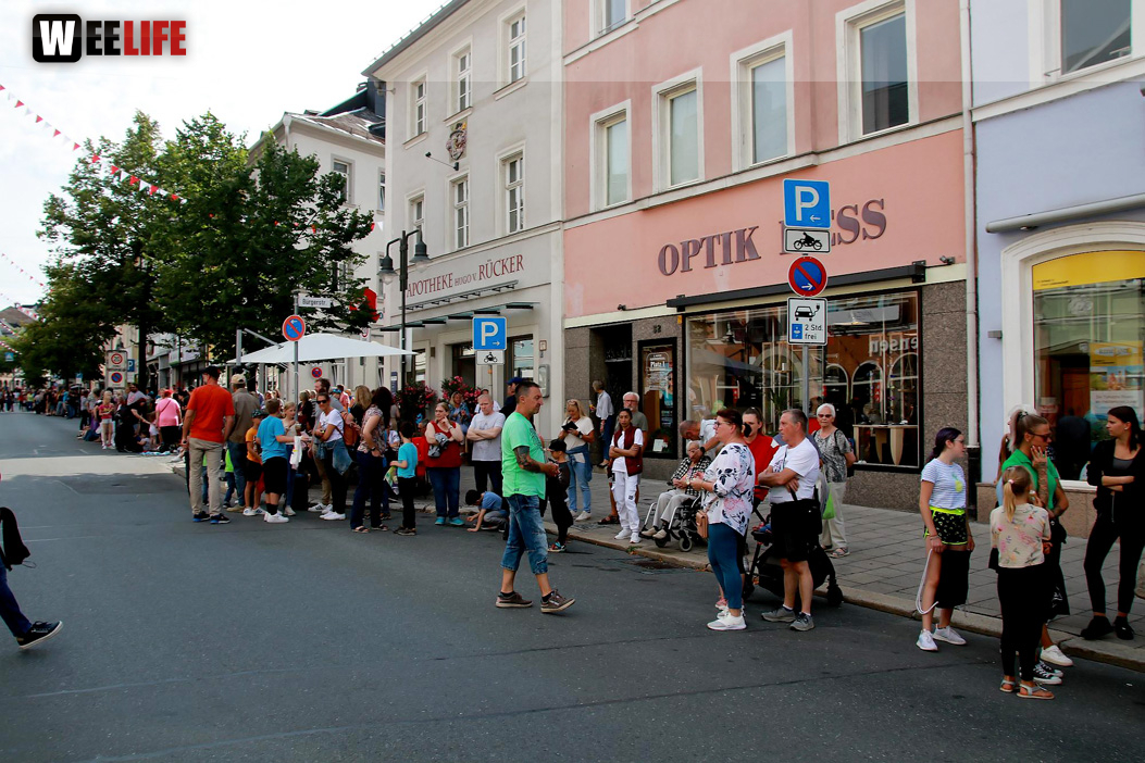 Hofer Volksfest Umzug 2022 Zuschauer