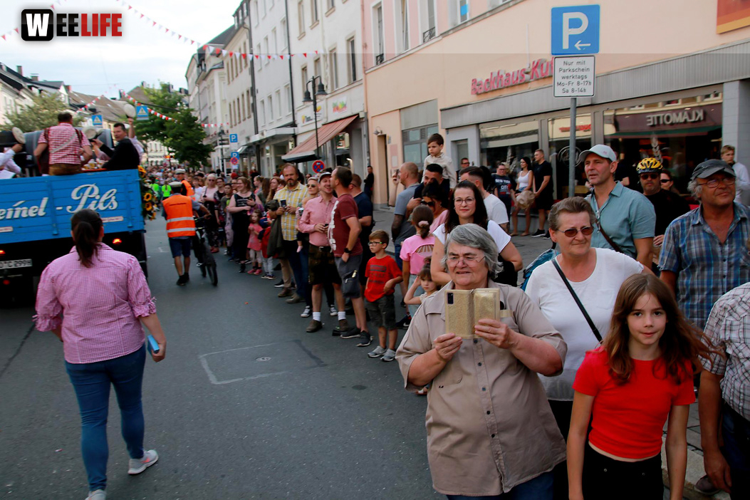 Hofer Volksfest Umzug 2022 Zuschauer