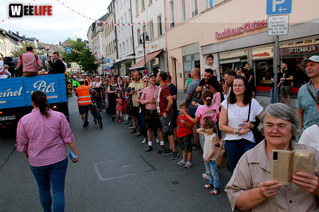 Hofer Volksfest Umzug 2022 Zuschauer