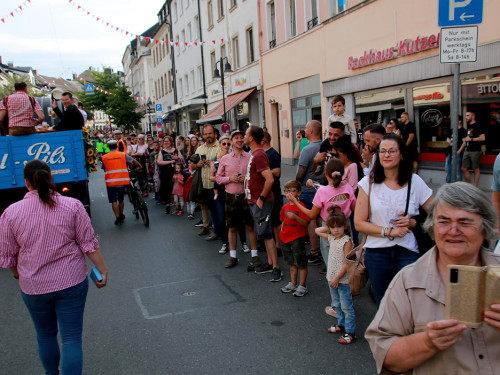 Hofer Volksfest Umzug 2022 Zuschauer – Foto 26