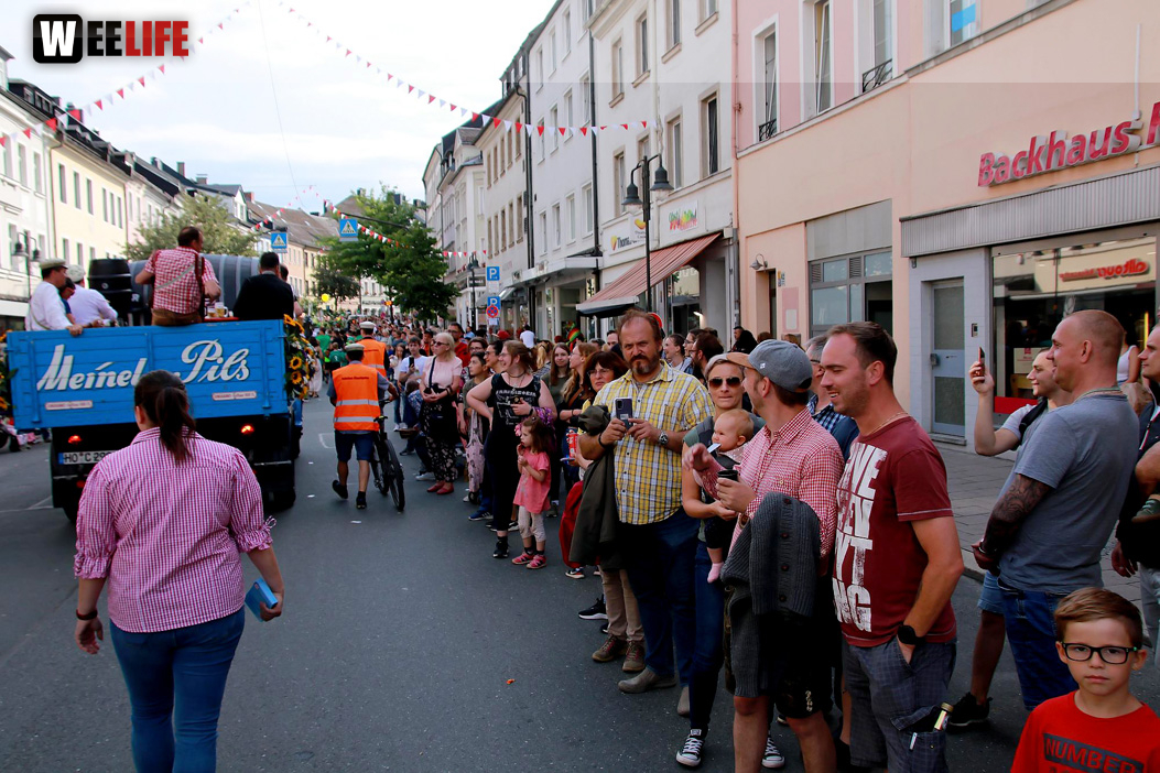 Hofer Volksfest Umzug 2022 Zuschauer