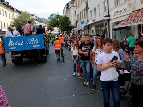 Hofer Volksfest Umzug 2022 Zuschauer – Foto 30