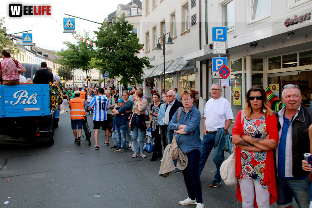 Hofer Volksfest Umzug 2022 Zuschauer