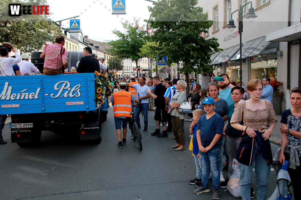 Hofer Volksfest Umzug 2022 Zuschauer