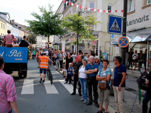 Hofer Volksfest Umzug 2022 Zuschauer – Foto 36