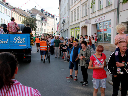 Hofer Volksfest Umzug 2022 Zuschauer – Foto 41