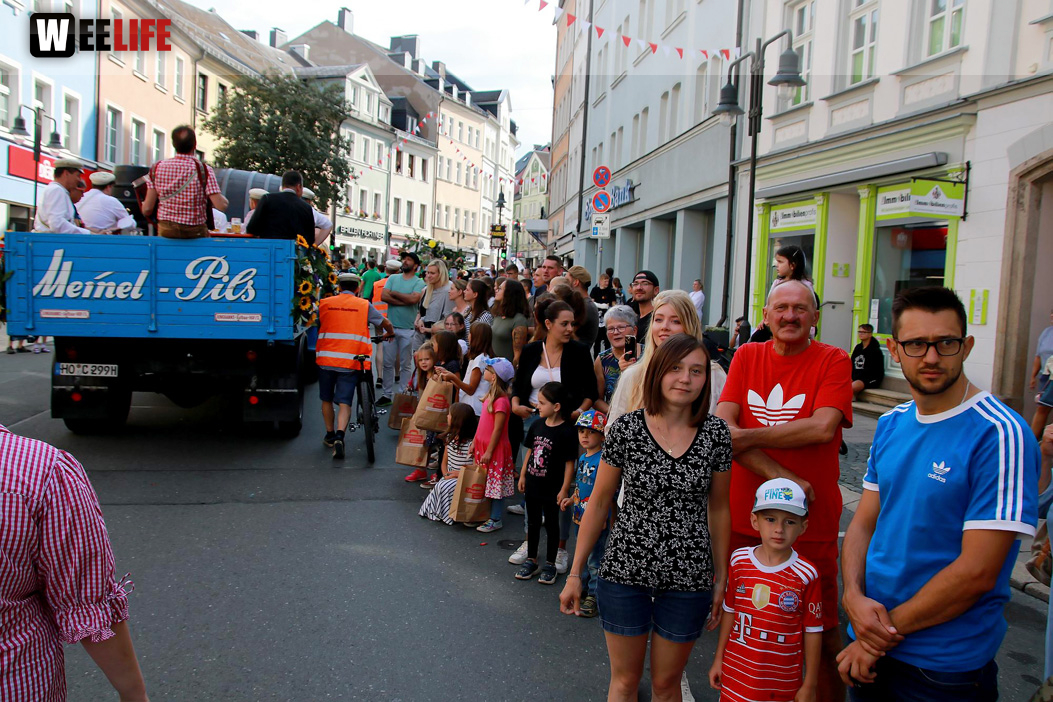 Hofer Volksfest Umzug 2022 Zuschauer