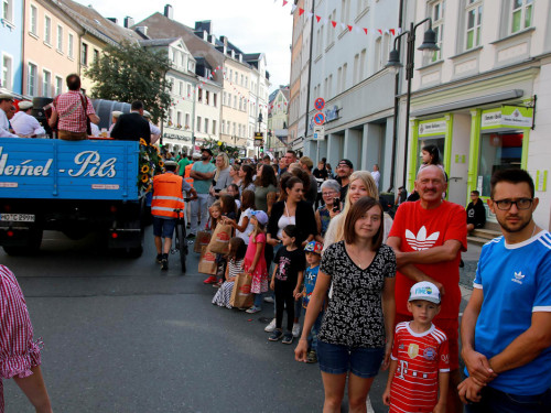 Hofer Volksfest Umzug 2022 Zuschauer – Foto 44