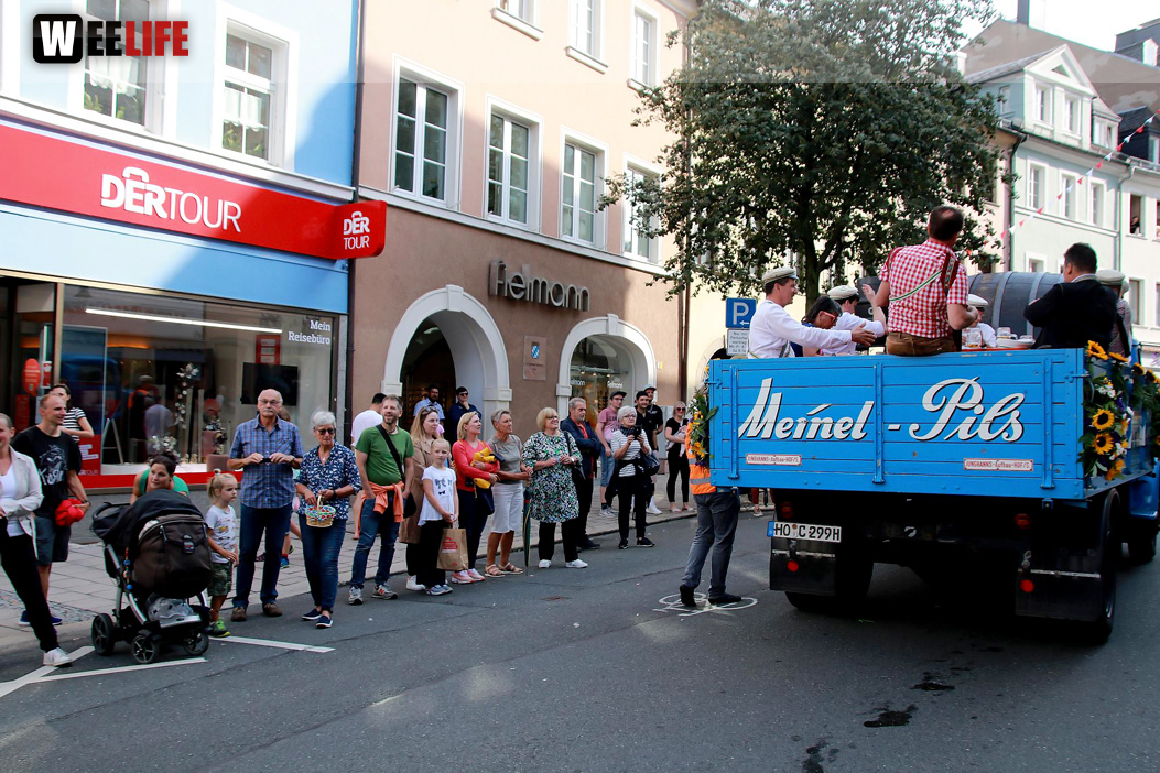 Hofer Volksfest Umzug 2022 Zuschauer