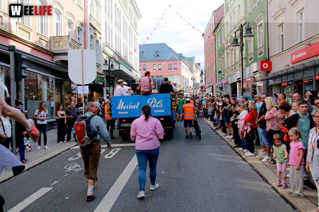Hofer Volksfest Umzug 2022 Zuschauer