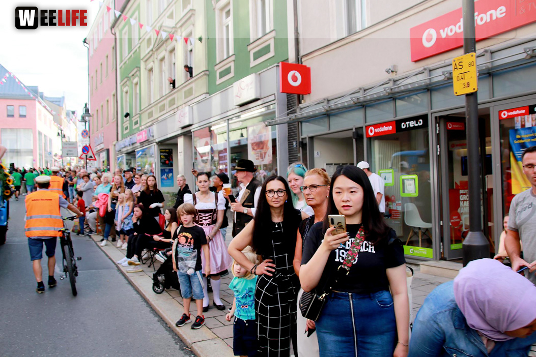 Hofer Volksfest Umzug 2022 Zuschauer