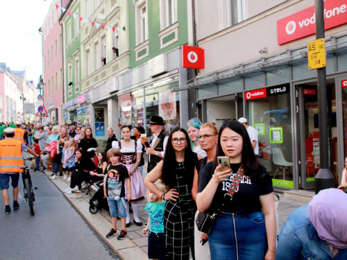 Hofer Volksfest Umzug 2022 Zuschauer – Foto 68