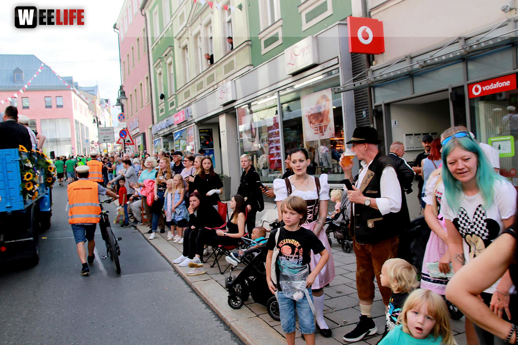 Hofer Volksfest Umzug 2022 Zuschauer