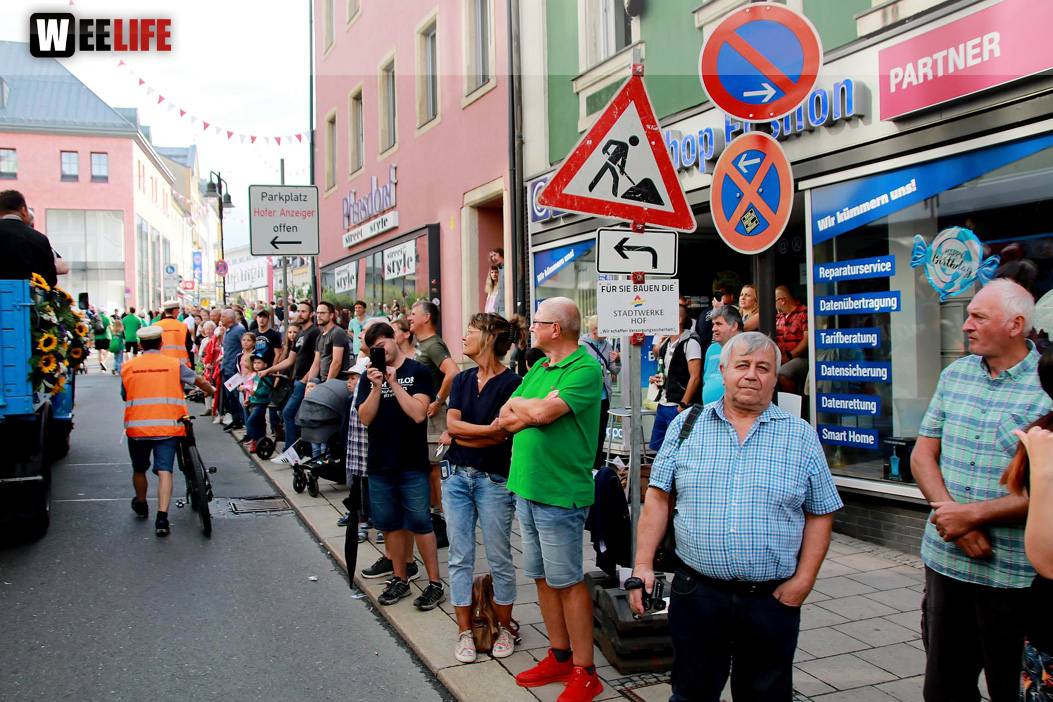 Hofer Volksfest Umzug 2022 Zuschauer
