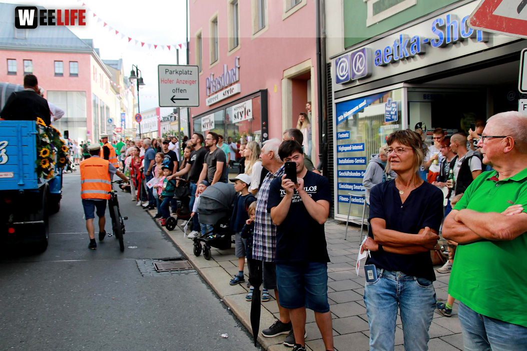 Hofer Volksfest Umzug 2022 Zuschauer