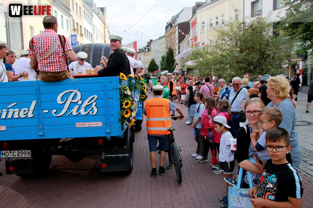 Hofer Volksfest Umzug 2022 Zuschauer