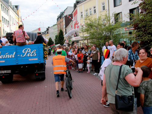 Hofer Volksfest Umzug 2022 Zuschauer – Foto 90
