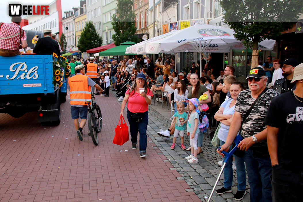 Hofer Volksfest Umzug 2022 Zuschauer
