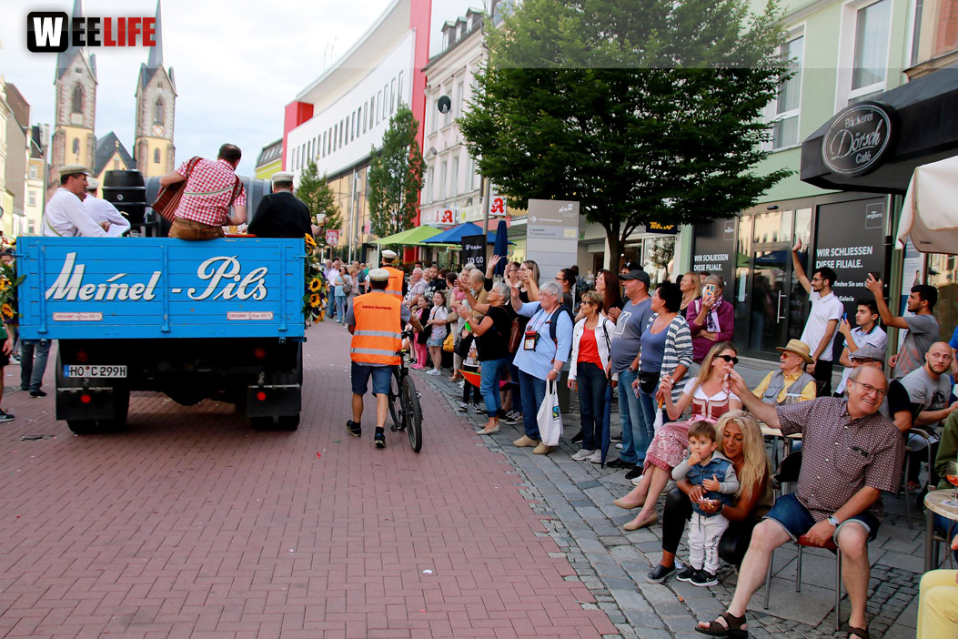 Hofer Volksfest Umzug 2022 Zuschauer