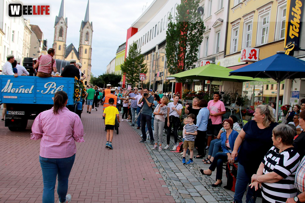 Hofer Volksfest Umzug 2022 Zuschauer