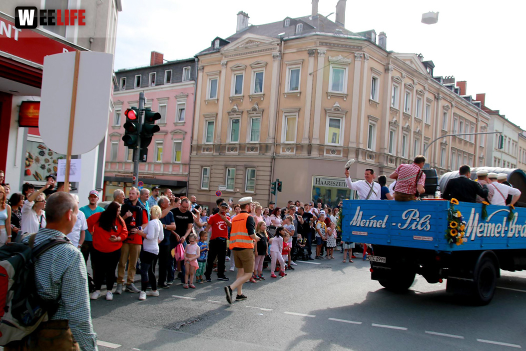 Hofer Volksfest Umzug 2022 Zuschauer