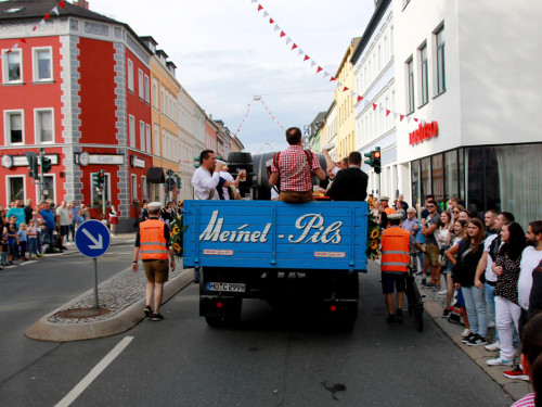 Hofer Volksfest Umzug 2022 Zuschauer – Foto 130