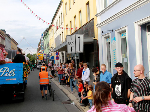 Hofer Volksfest Umzug 2022 Zuschauer – Foto 132