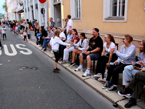 Hofer Volksfest Umzug 2022 Zuschauer – Foto 141