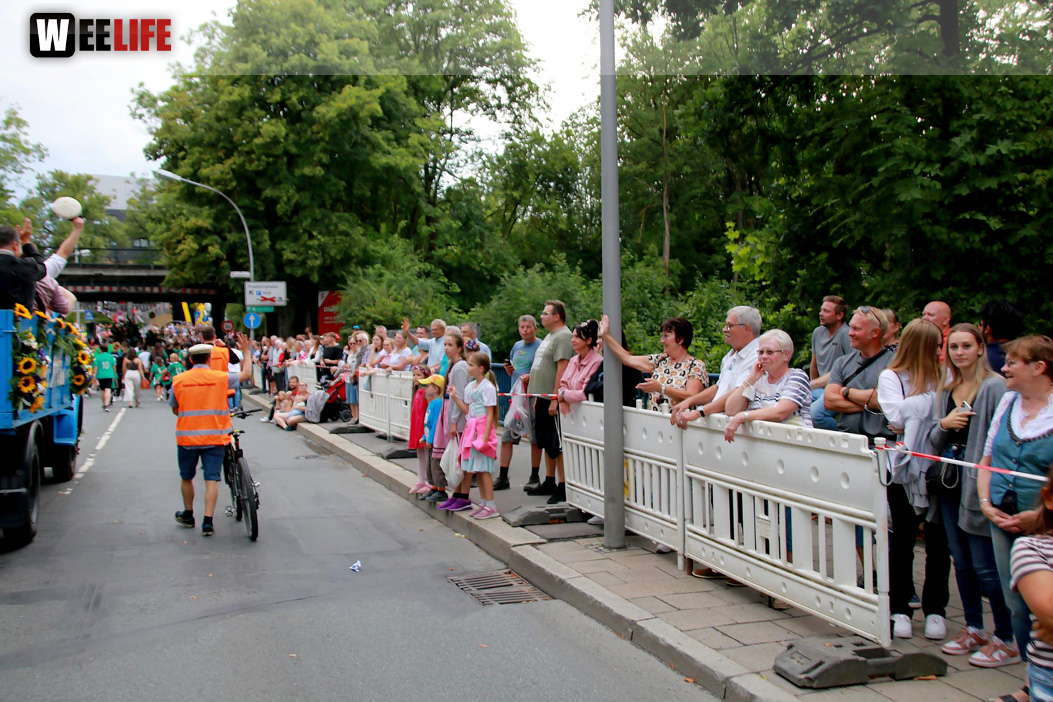 Hofer Volksfest Umzug 2022 Zuschauer