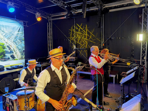 Hofer Volksfest 2022 Dixieland Six Sonntag 31.7.22 – Foto 26