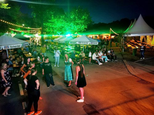 Hofer Volksfest 2022 Late Night Trio 2.8.22 – Foto 12