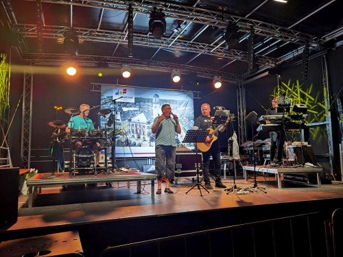 Hofer Volksfest 2022 Late Night Trio 2.8.22 – Foto 14