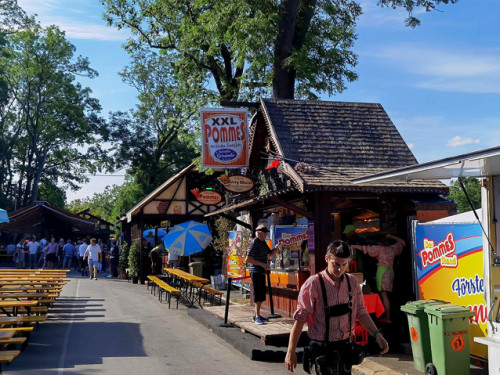 Hofer Volksfest 2022 Nachmittag mit Play again Sam light 5.8.22 – Foto 15
