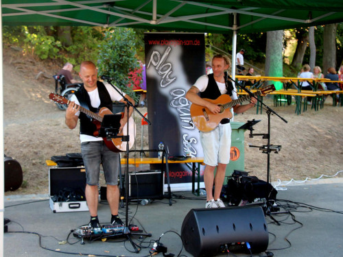 Hofer Volksfest 2022 Nachmittag mit Play again Sam light 5.8.22 – Foto 18