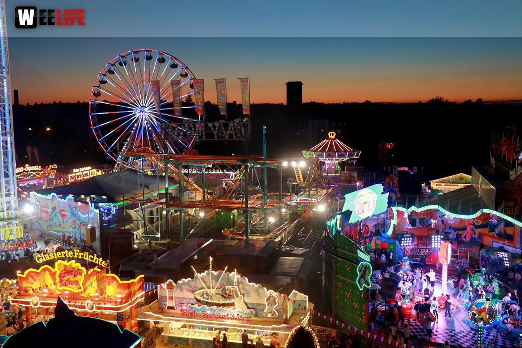 Hofer Volksfest 2022  von Oben bei Nacht 6.8.22