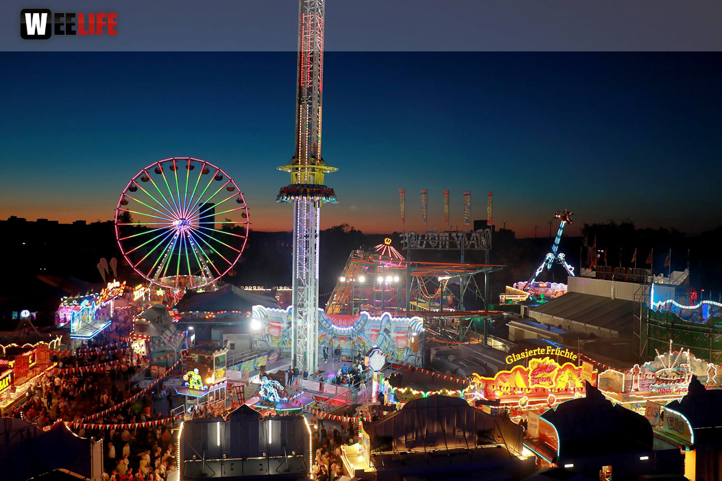 Hofer Volksfest 2022  von Oben bei Nacht 6.8.22
