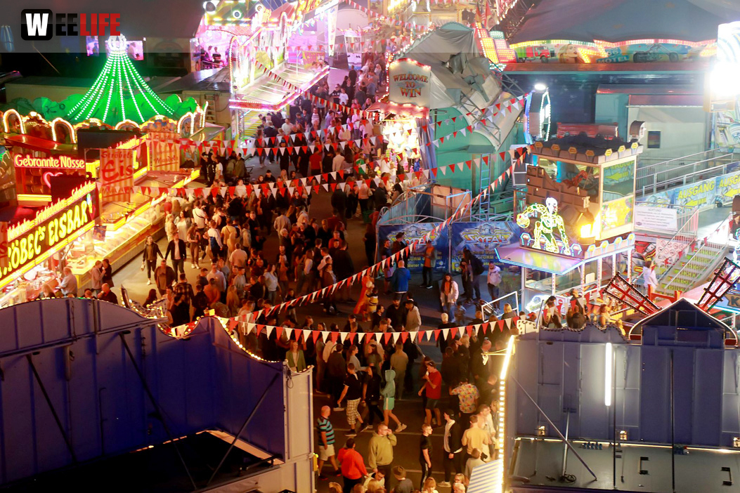 Hofer Volksfest 2022  von Oben bei Nacht 6.8.22