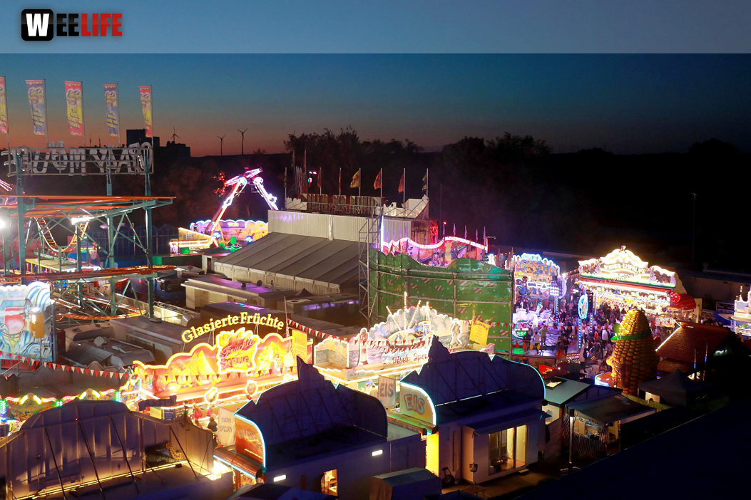 Hofer Volksfest 2022  von Oben bei Nacht 6.8.22