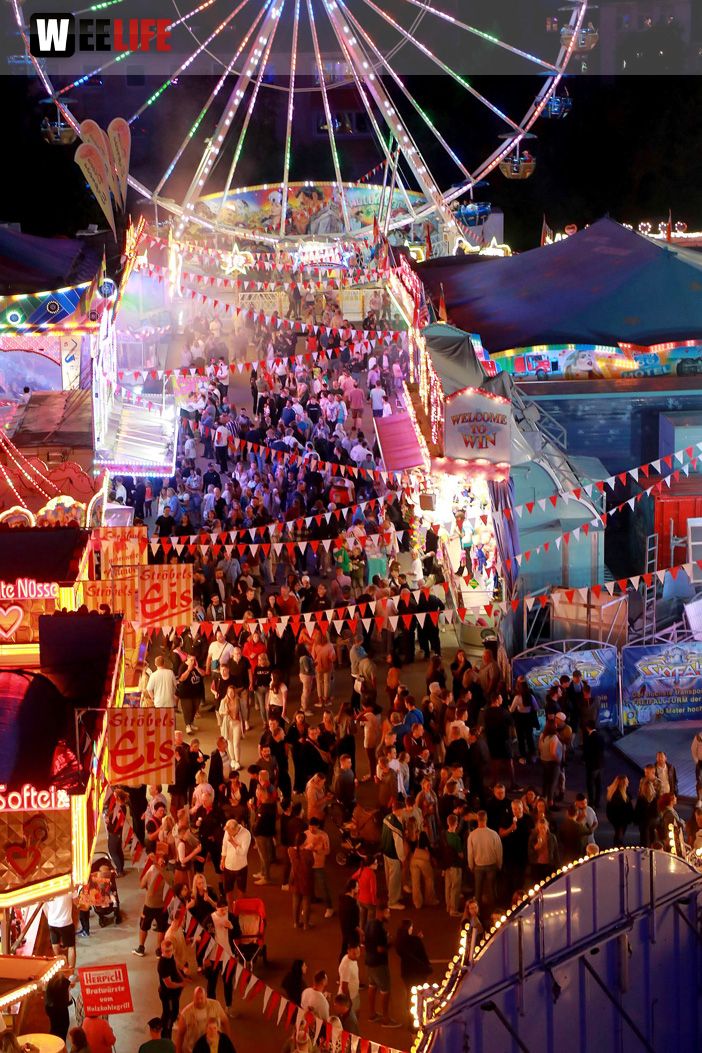 Hofer Volksfest 2022  von Oben bei Nacht 6.8.22