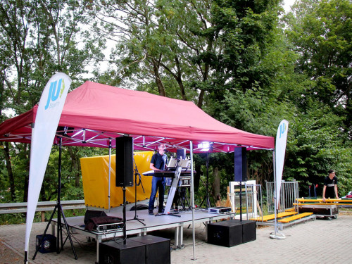 Innenhof Konzert JU Stadt Kristina & Christian Kemnitzer – Foto 15